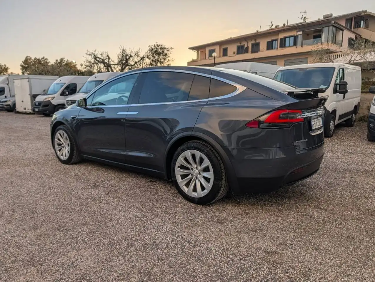 Tesla Model X Long Range Plus AWD 2018 elettrica usata 170.763 km - Foto 6