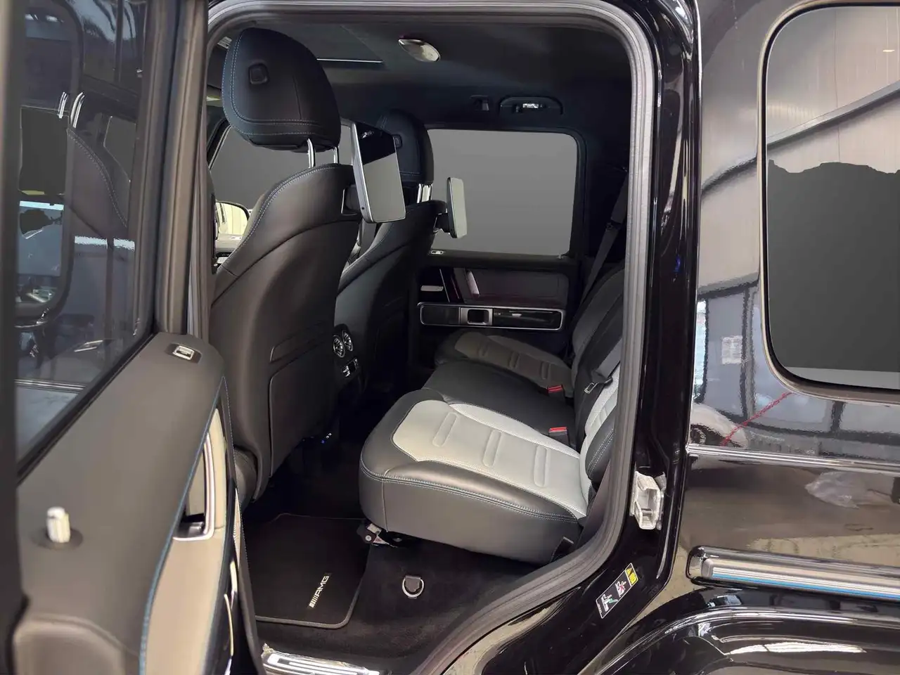 Mercedes-Benz G 580 EQ Edition One Night 2025 elettrica usata 24.900 km - Foto 10