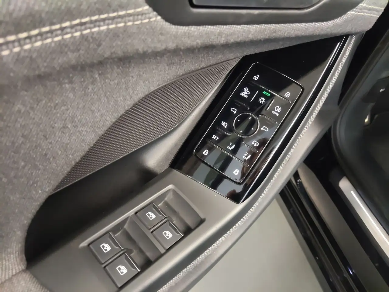 Audi A6 e-tron Quattro S Line Edition Avant 2025 elettrica usata 19.591 km - Foto 12