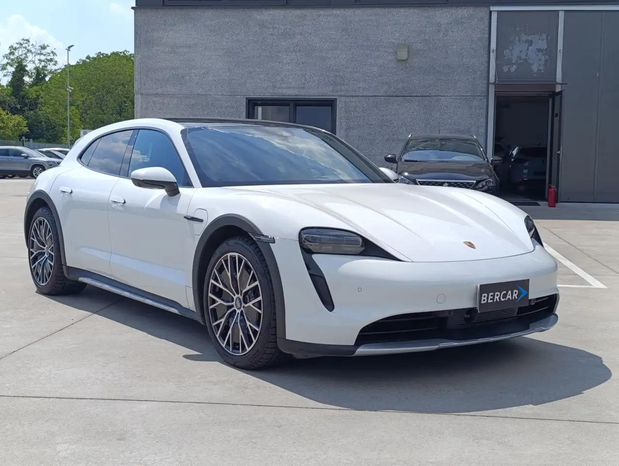 Porsche Taycan Cross Turismo 4 2021 elettrica usata 65.000 km - Foto 1