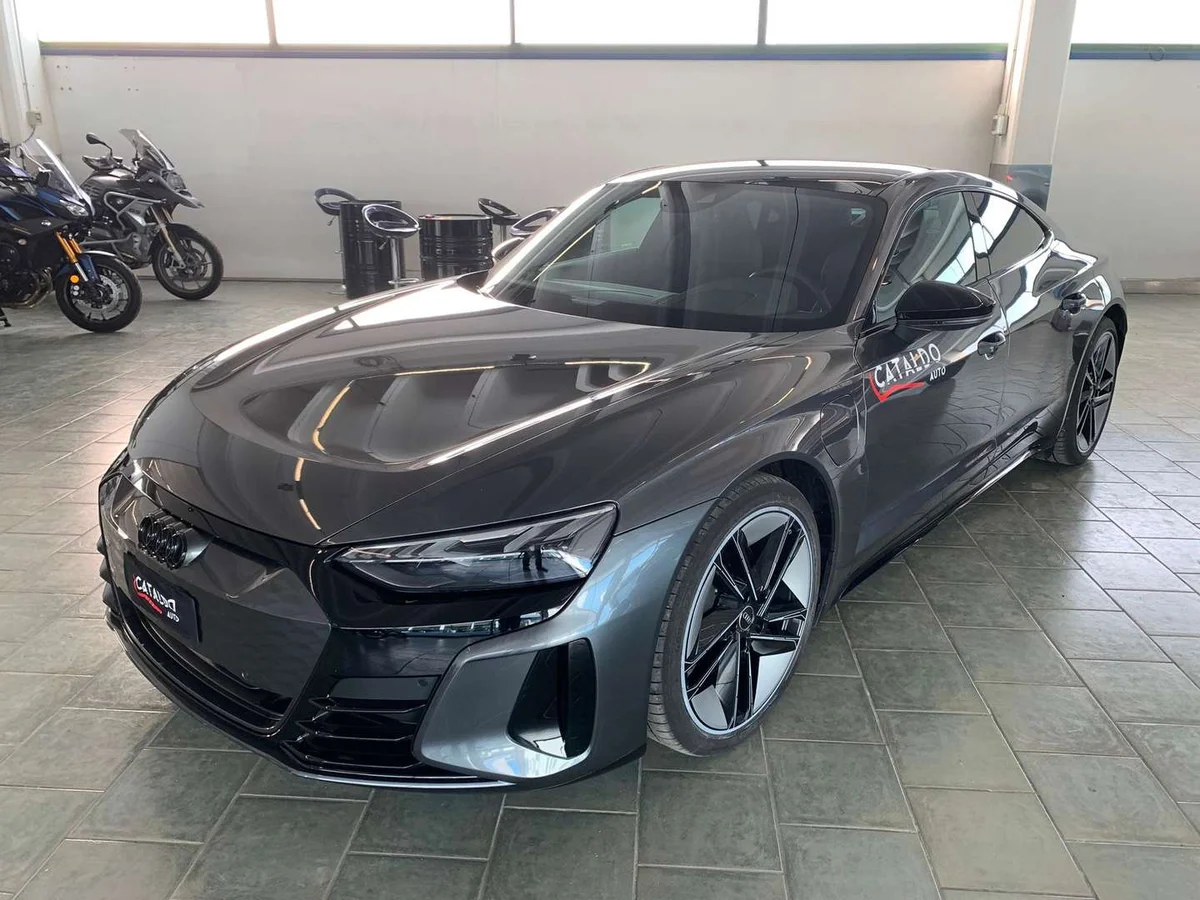 Audi e-tron e-tron GT quattro
