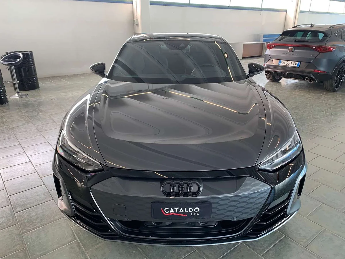 Audi e-tron