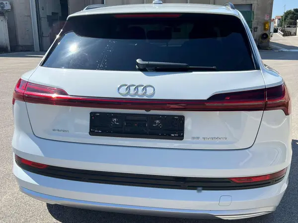 Audi e-tron - Immagine 3