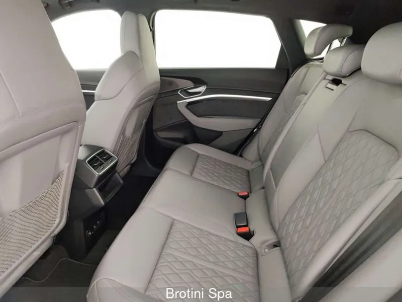 Audi e-tron - Immagine 2
