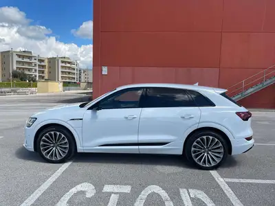 Audi e-tron - Immagine 2