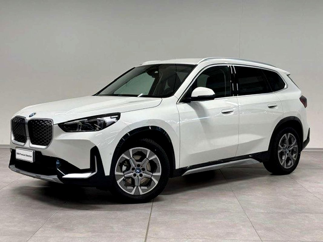 BMW iX1 iX1 eDrive 20 Special Edition - Immagine 6
