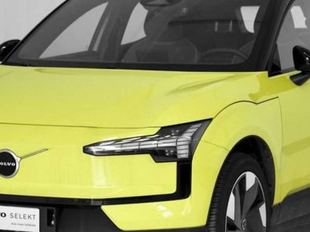 Volvo EX30 Single Motor Extended Range Electric Core - Immagine 3